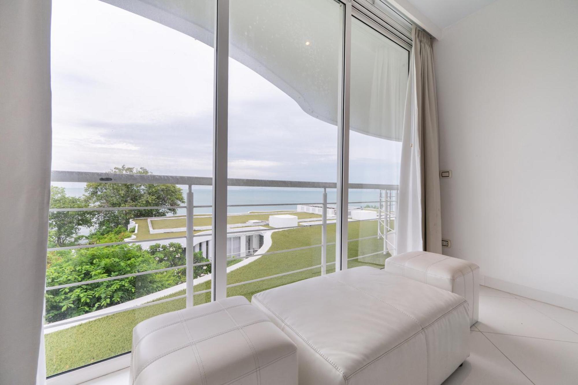 Pure Sunset Beach - Ocean View Room, Pattaya Na Chom Thian Eksteriør billede