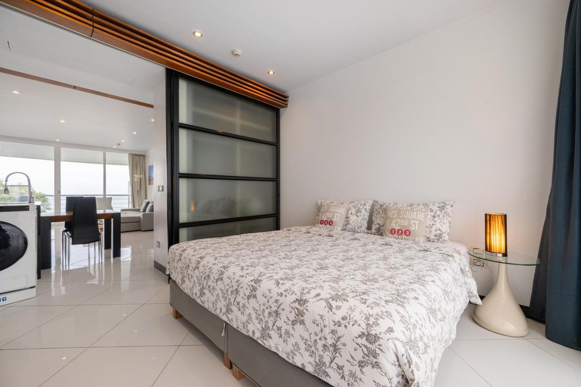 Pure Sunset Beach - Ocean View Room, Pattaya Na Chom Thian Eksteriør billede