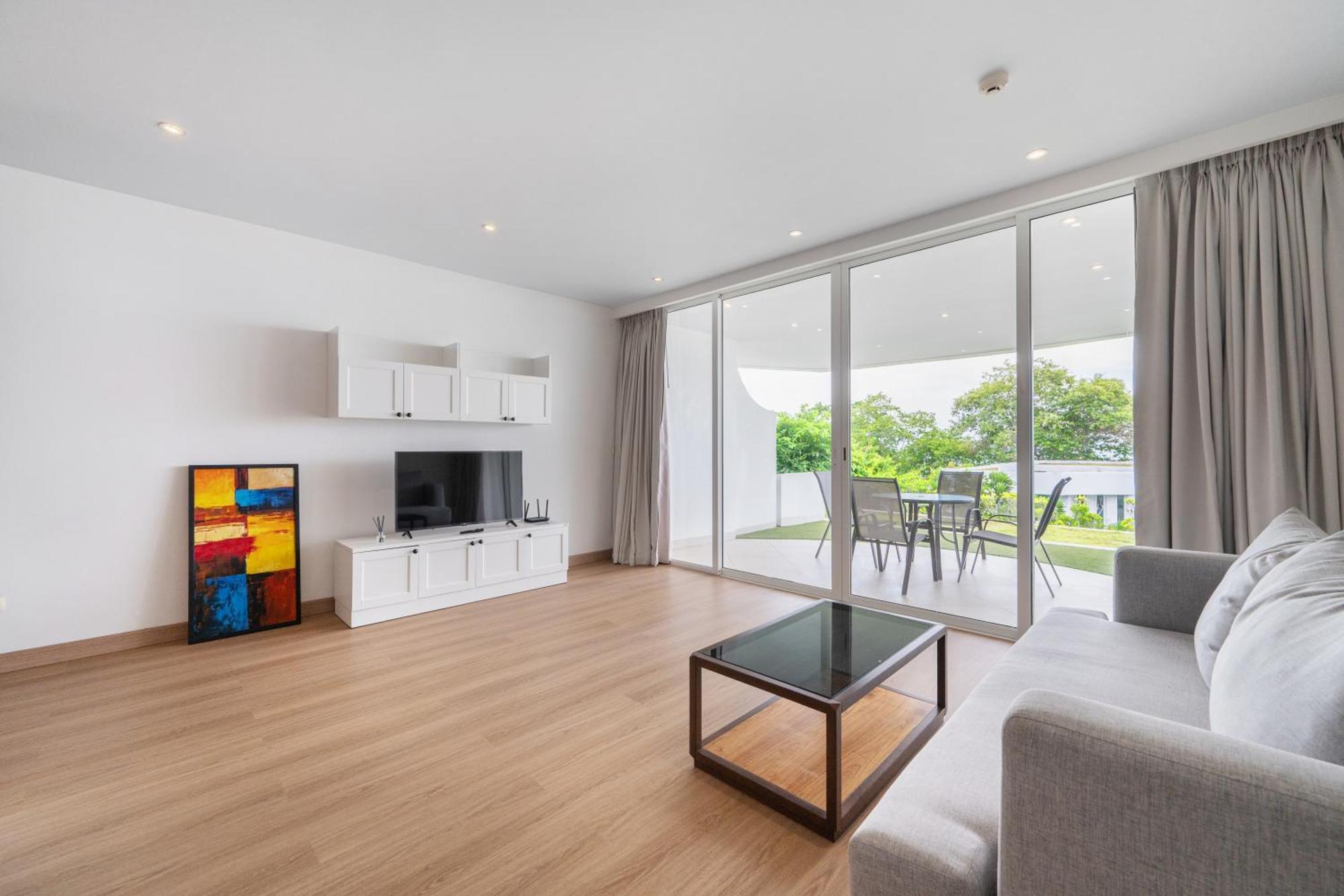Pure Sunset Beach - Ocean View Room, Pattaya Na Chom Thian Eksteriør billede