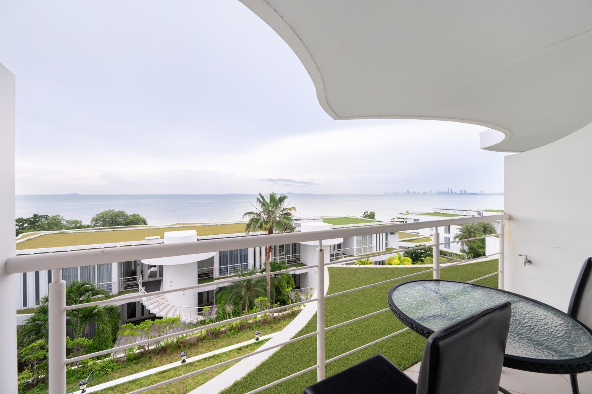 Pure Sunset Beach - Ocean View Room, Pattaya Na Chom Thian Eksteriør billede