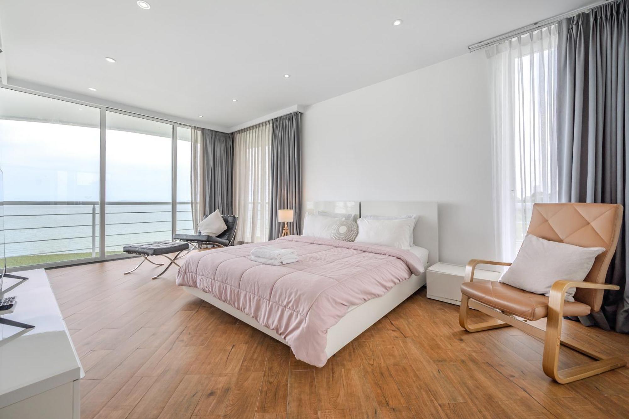 Pure Sunset Beach - Ocean View Room, Pattaya Na Chom Thian Eksteriør billede